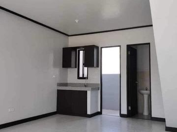 Affordable townhouse near Metro Manila located in Dasmariñas Cavite