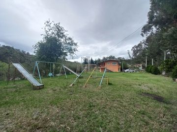 QUINTA CON PISCINA EN VENTA, DE UNA HECTAREA DE TERRENO, Sector: Guarangos Grande, Azogues