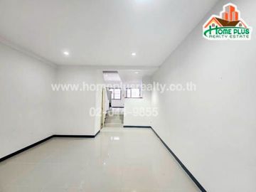 หมู่บ้านธนวรรณ ซอยพหลโยธิน52 (ใกล้BTSสถานีสะพานใหม่) รีโนเวท
