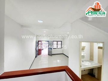 หมู่บ้านธนวรรณ ซอยพหลโยธิน52 (ใกล้BTSสถานีสะพานใหม่) รีโนเวท