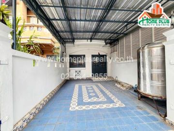 หมู่บ้านธนวรรณ ซอยพหลโยธิน52 (ใกล้BTSสถานีสะพานใหม่) รีโนเวท