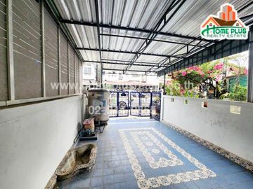 หมู่บ้านธนวรรณ ซอยพหลโยธิน52 (ใกล้BTSสถานีสะพานใหม่) รีโนเวท