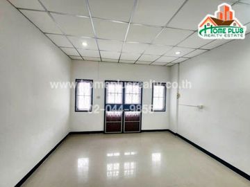 หมู่บ้านธนวรรณ ซอยพหลโยธิน52 (ใกล้BTSสถานีสะพานใหม่) รีโนเวท