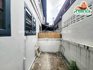 หมู่บ้านธนวรรณ ซอยพหลโยธิน52 (ใกล้BTSสถานีสะพานใหม่) รีโนเวท