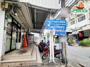 หมู่บ้านธนวรรณ ซอยพหลโยธิน52 (ใกล้BTSสถานีสะพานใหม่) รีโนเวท