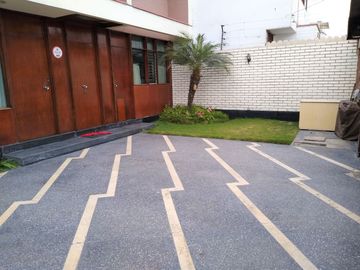 CASA 2 PISOS + AIRES - AT: 304.00 M2 - AC:378.00 M2 * 7 DORMITORIOS * 6 BAÑOS * 2 COCHERAS