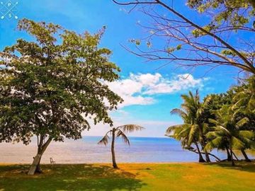 FOR SALE TOWNHOUSE WITH LOFT AT ADUNA BEACH VILLAS 2 IN GUINSAY, DANAO, CEBU