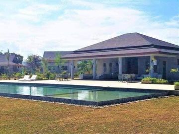 FOR SALE TOWNHOUSE WITH LOFT AT ADUNA BEACH VILLAS 2 IN GUINSAY, DANAO, CEBU