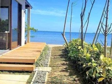 FOR SALE TOWNHOUSE WITH LOFT AT ADUNA BEACH VILLAS 2 IN GUINSAY, DANAO, CEBU