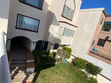 Residencia en Chapultepec Ensenada  zona muy exclusiva