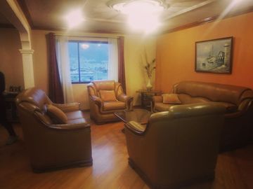 DEPARTAMENTO NORTE DE QUITO - SECTOR SOLCA, AV ELOY ALFARO - DE LOS ALAMOS - DE LAS FRUTILLAS CERCA DE EMBAJADA AMERICANA