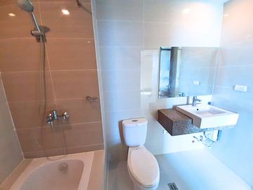 2BR Condo for Sale with Top Floor Ocean View 8 Newtown Boulevard Mactan Cebu