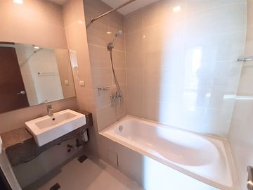 2BR Condo for Sale with Top Floor Ocean View 8 Newtown Boulevard Mactan Cebu