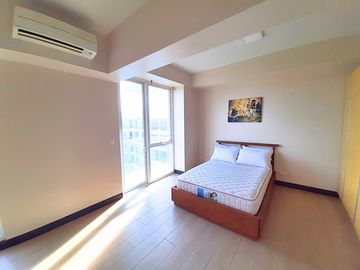 2BR Condo for Sale with Top Floor Ocean View 8 Newtown Boulevard Mactan Cebu