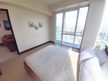 2BR Condo for Sale with Top Floor Ocean View 8 Newtown Boulevard Mactan Cebu
