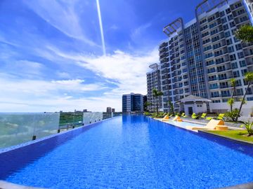 2BR Condo for Sale with Top Floor Ocean View 8 Newtown Boulevard Mactan Cebu
