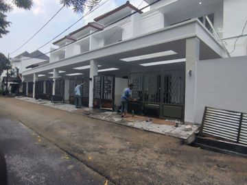 Rumah baru siap huni di komplek pasar minggu jakarta selatan