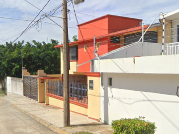 AV. TAMAULIPAS, PETROLERA, COATZACOALCOS, VERACRUZ