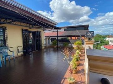 Apartment Building for Sale at Sto. Domingo, Cainta