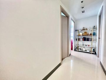 RUSH SALE!!!! Fully-furnished 1BR in Shang Salcedo Place, Makati