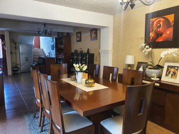 Hermosa y amplia casa en venta en San Mateo Cuautitlán