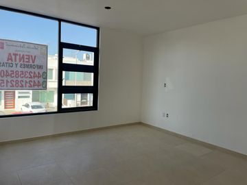 VENTA CASA EL MIRADOR, CERCA AL PARQUE