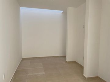 VENTA CASA EL MIRADOR, CERCA AL PARQUE