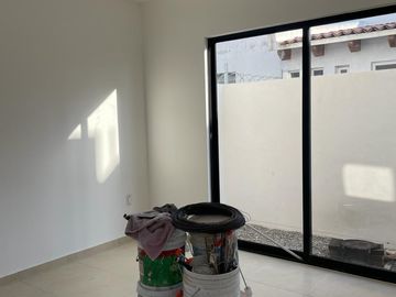 VENTA CASA EL MIRADOR, CERCA AL PARQUE