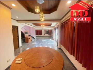 ขายตึก 3 คูหา 3 ชั้น ซอยโรงพยาบาลสระบุรี จ.สระบุรี ทำเลดี