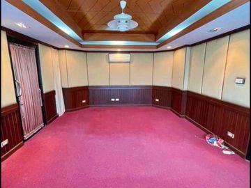 ขายตึก 3 คูหา 3 ชั้น ซอยโรงพยาบาลสระบุรี จ.สระบุรี ทำเลดี