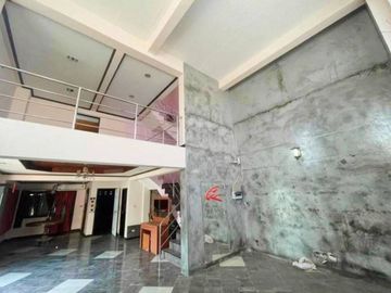 ขายตึก 3 คูหา 3 ชั้น ซอยโรงพยาบาลสระบุรี จ.สระบุรี ทำเลดี