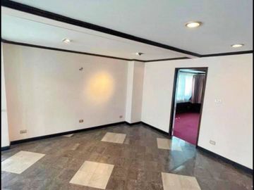 ขายตึก 3 คูหา 3 ชั้น ซอยโรงพยาบาลสระบุรี จ.สระบุรี ทำเลดี
