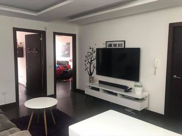Venta de Casa, Sector San Juan de Cumbaya, facil acceso a Ruta Viva y Simon Bolivar