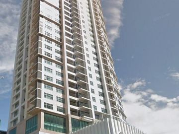 Resale 2 Bedrooms Condo Unit in Park Point Residences