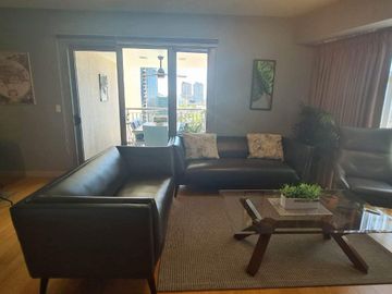 Resale 2 Bedrooms Condo Unit in Park Point Residences