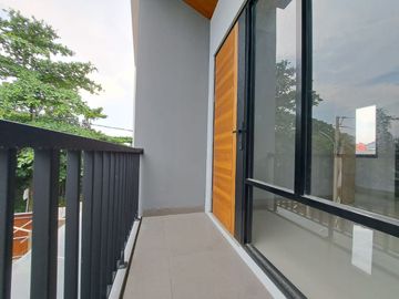 Rumah Ready Dekat Toll Bekasi Timur 2 Lantai Baru Murah Nego