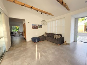 CASA CAMPESTRE EN SAN JOSE DE LAS VILLAS