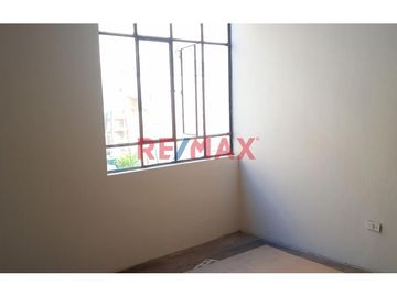 Casa en Venta en Los Olivos - Urbanización Micaela Bastidas