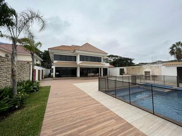 Venta de casa en Biblos Samborondón