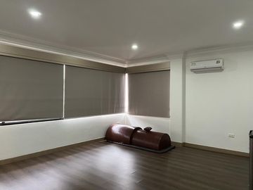 Venta de casa en Biblos Samborondón