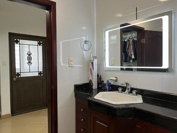 Venta de casa en Biblos Samborondón