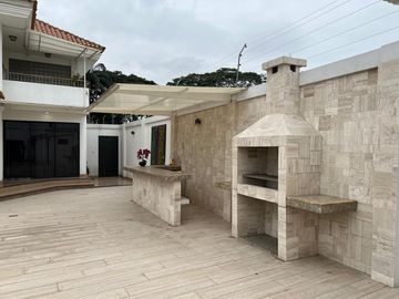Venta de casa en Biblos Samborondón
