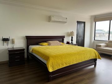 Venta de casa en Biblos Samborondón