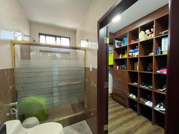 Venta de casa en Biblos Samborondón