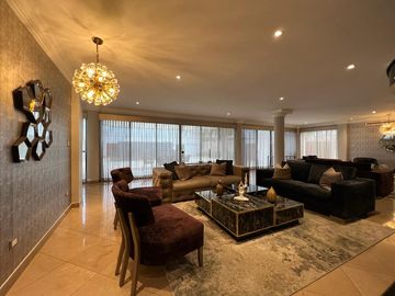 Venta de casa en Biblos Samborondón