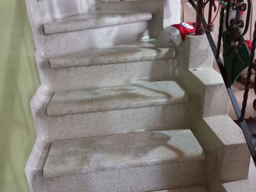 Vendo amplia casa de 2 piso 6 alcobas, quinta granada
