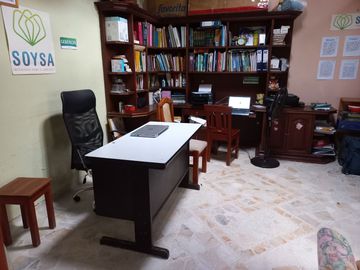 Vendo amplia casa de 2 piso 6 alcobas, quinta granada