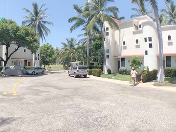 Casa en venta en Villas Golf Acapulco Diamante