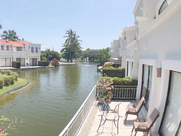 Casa en venta en Villas Golf Acapulco Diamante