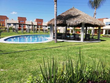 Casa con alberca con 3 recamaras al sur de Cuernavaca
